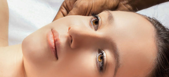 Gönnen Sie sich unsere Cool-Energy Gesichtsbehandlung